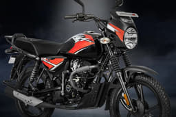 Bajaj Ct 110x Front Right Three Quarter