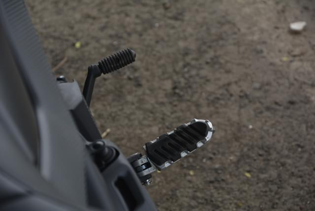 Rider Footpeg Image - 21379