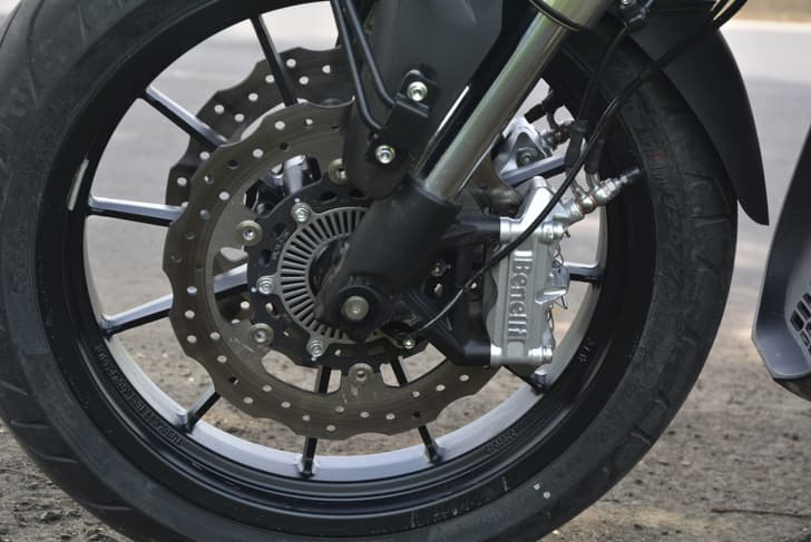Benelli 502c Color Black, Silver