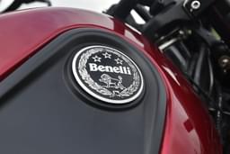 Benelli Leoncino 500 Color Red