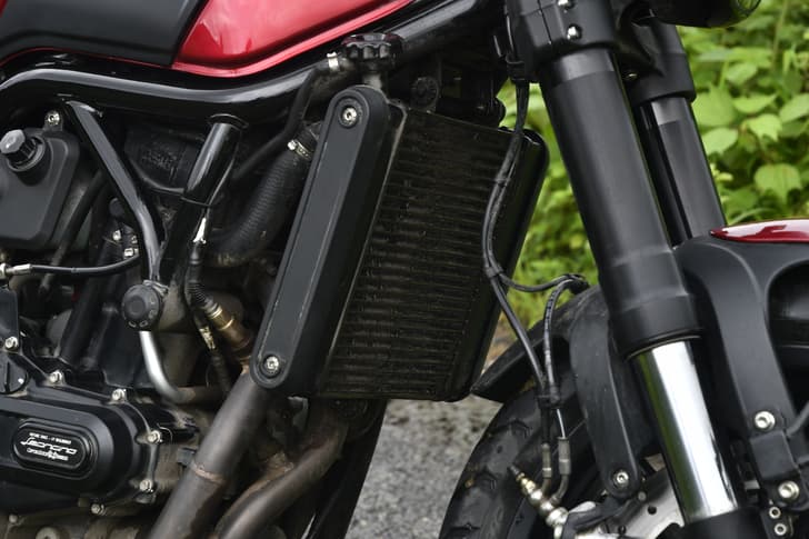 Benelli Leoncino 500 Color Red