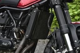 Benelli Leoncino 500 Color Red