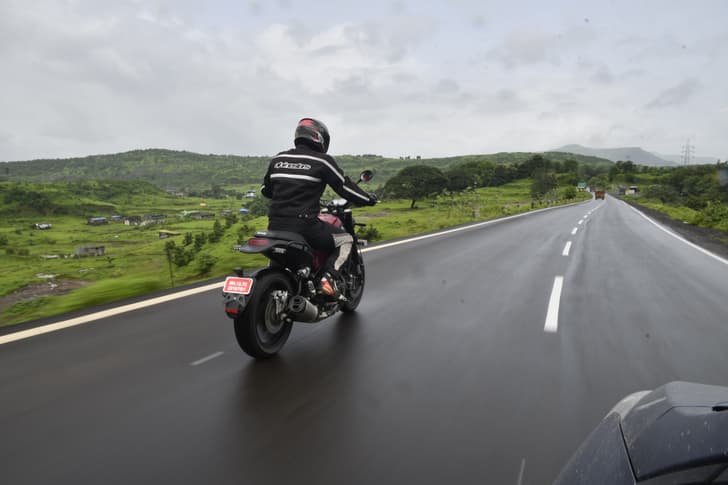 Benelli Leoncino 500 Rear View