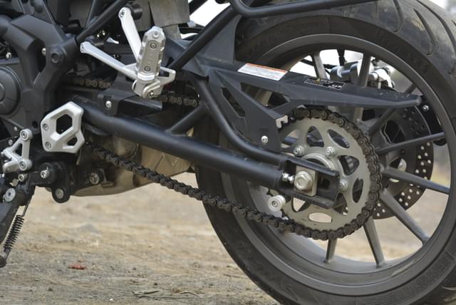 Color Black, Silver Image - 21387