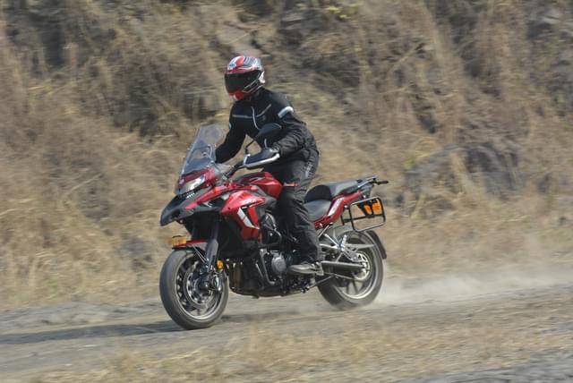 Front Right Three Quarter Image - 21489