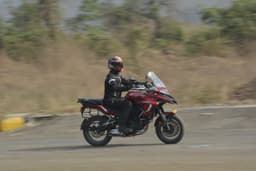 Benelli Trk 502 Front Right Three Quarter