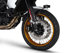 Benelli Trk 502x Color Black, Orange, Silver