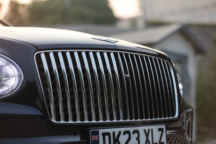 Bentley Bentayga Color Black