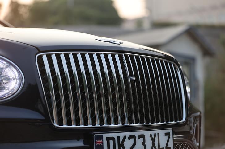 Bentley Bentayga Color Black