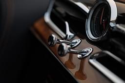 Bentley Bentayga Dashboard
