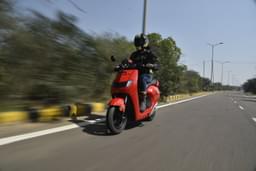 Bounce Infinity E1 Front Left Three Quarter