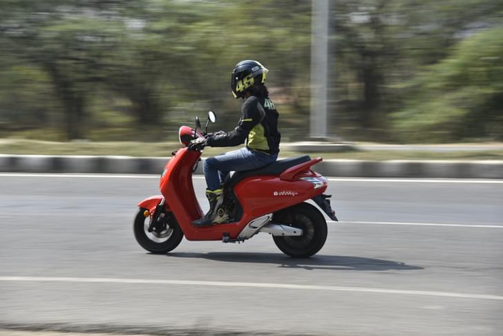 Bounce Infinity E1 Color Red