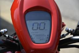 Bounce Infinity E1 Color Red