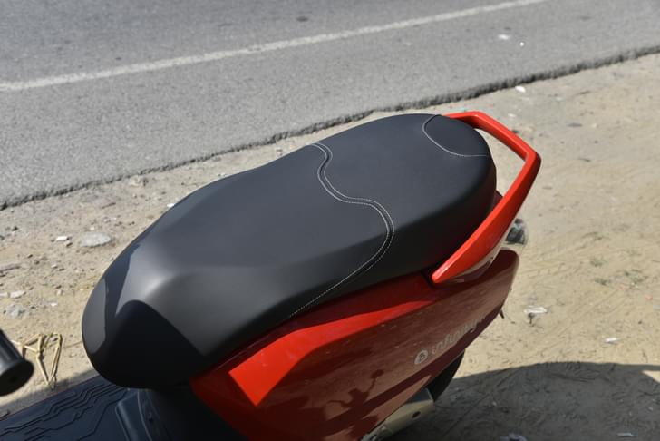 Bounce Infinity E1 Color Black