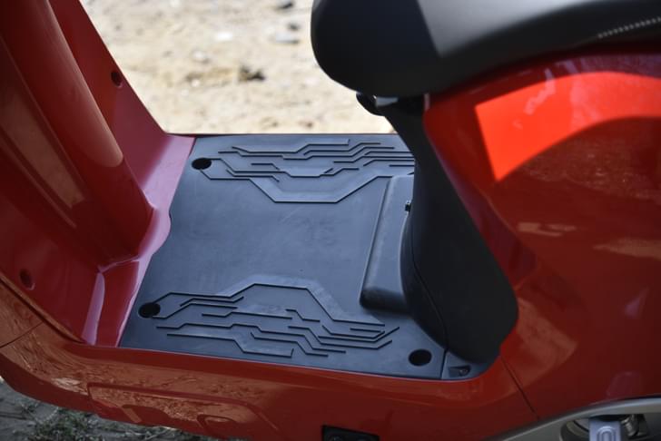 Bounce Infinity E1 Color Red