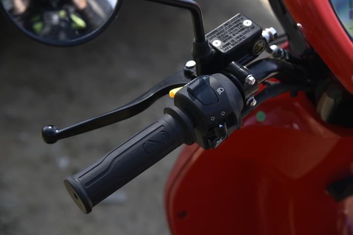 Bounce Infinity E1 Color Red