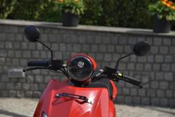 Bounce Infinity E1 Front View