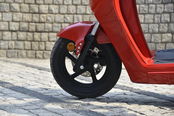 Bounce Infinity E1 Color Red