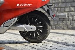 Bounce Infinity E1 Color Red