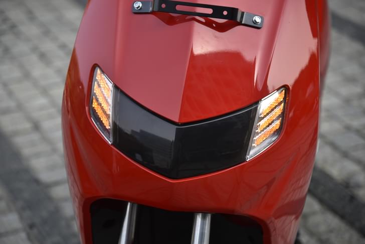 Bounce Infinity E1 Front View