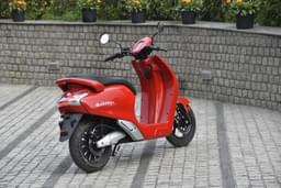 Bounce Infinity E1 Front Right Three Quarter