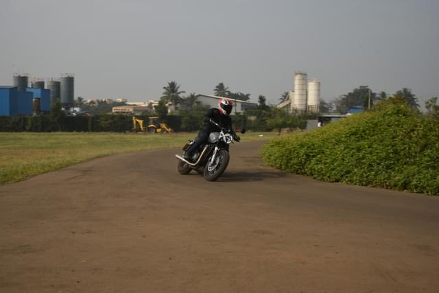 Front Right Three Quarter Image - 22336