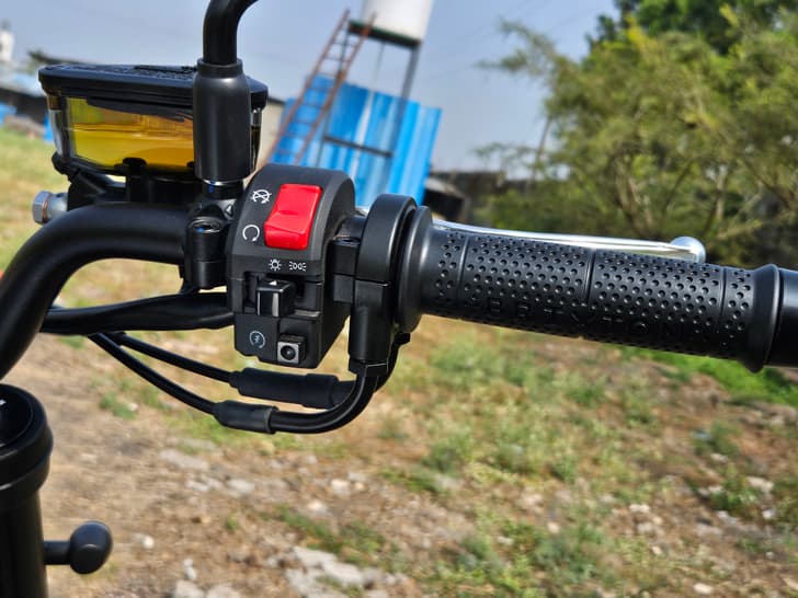 Brixton Motorcycles Crossfire 500 X Color Black