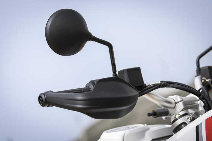 Ducati Desertx Color Black