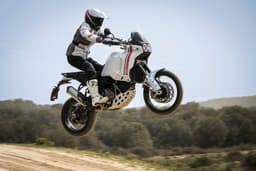 Ducati DesertX Color White