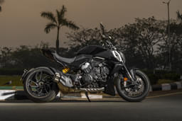 Ducati Diavel V4 Color Black Ducati Diavel V4 Color Black