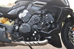 Ducati Diavel V4 Color Black