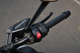 Ducati Diavel V4 Color Black