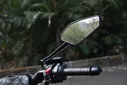Ducati Diavel V4 Color Black