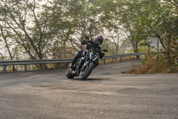 Ducati Diavel V4 Front Right Three Quarter