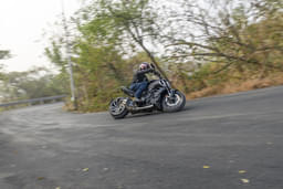 Ducati Diavel V4 Front Right Three Quarter