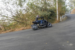 Ducati Diavel V4 Front Right Three Quarter