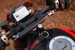 Ducati Monster 937 Color Red