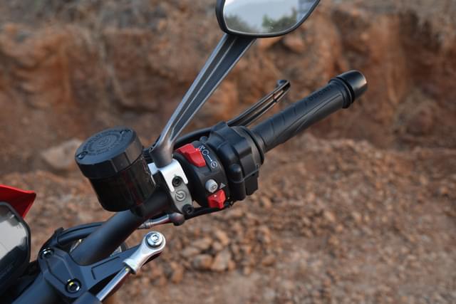 Color Black Image - 23025