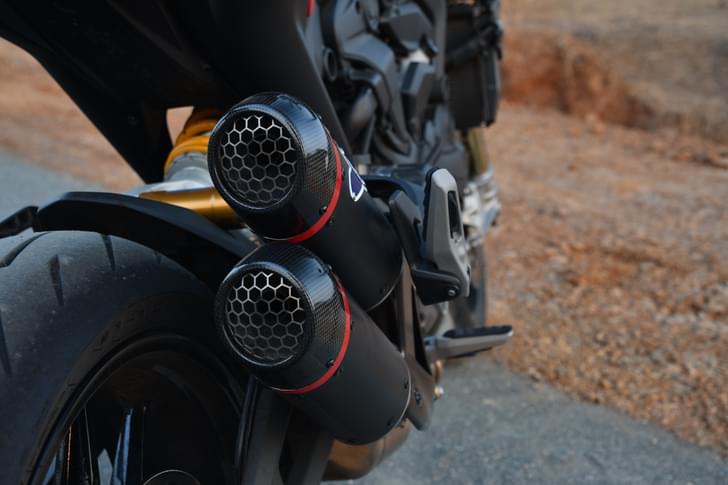 Ducati Monster 937 Exhaust Pipes