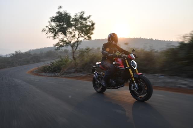 Headlight Image - 23127