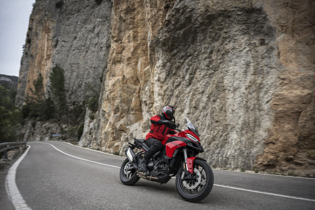 Color Red Image - 23098