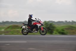 Ducati Multistrada V4 Color Red