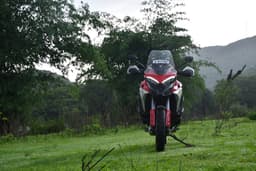 Ducati Multistrada V4 Color Red
