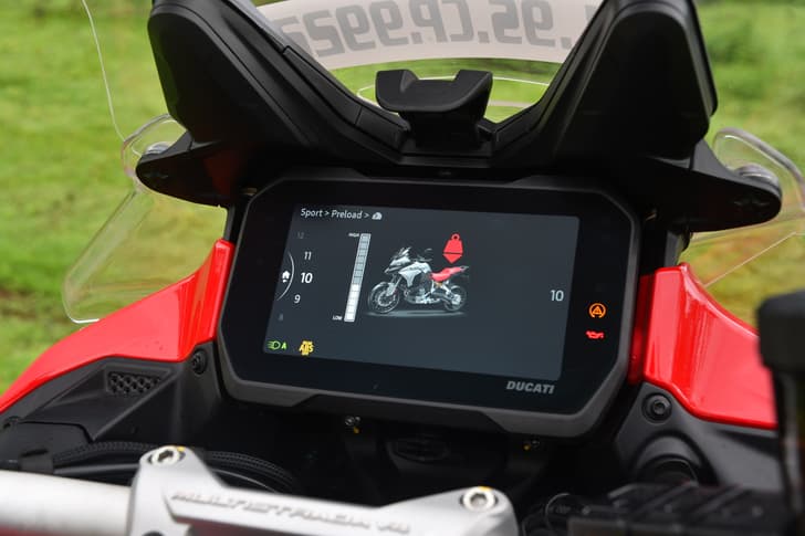 Ducati Multistrada V4 Touchscreen