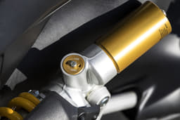 Ducati Streetfighter V2 Color Gold