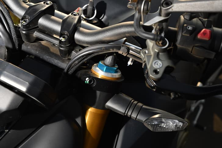 Ducati Streetfighter V4 Color Black