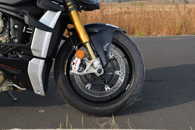 Front Wheels Image - 23240