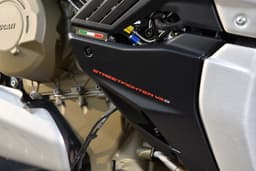 Ducati Streetfighter V4 Color Black