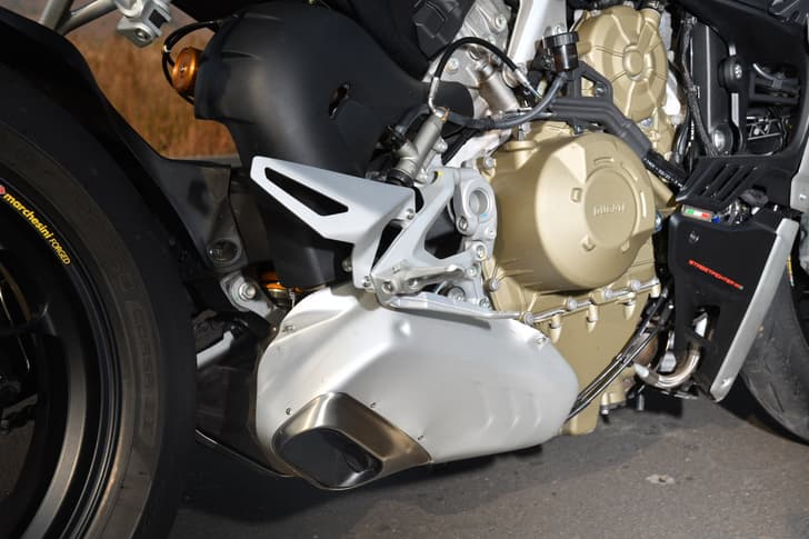 Ducati Streetfighter V4 Exhaust Pipes