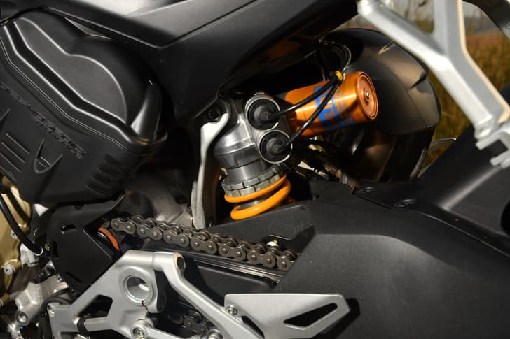 Ducati Streetfighter V4 Color Black